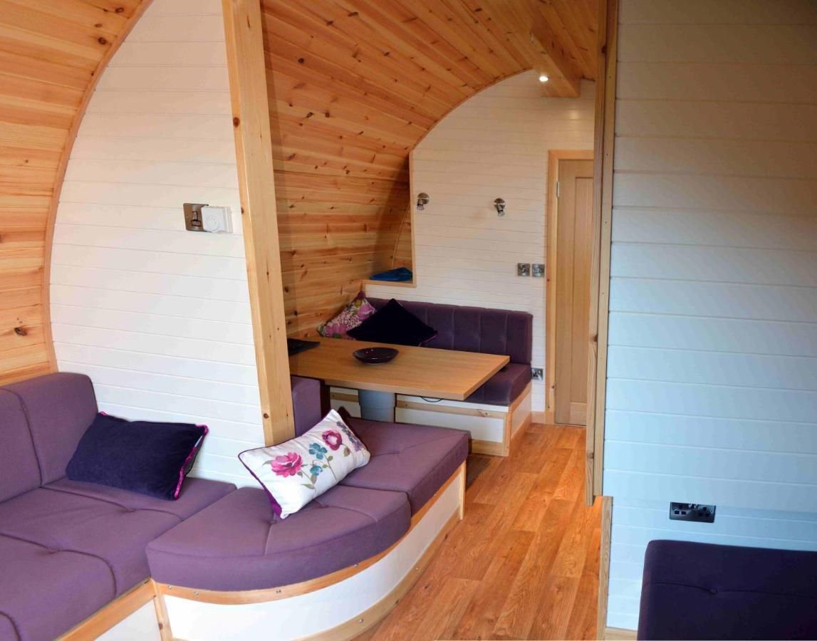 הוילה באלאכוליש Seaview Pod And Hot Tub מראה חיצוני תמונה